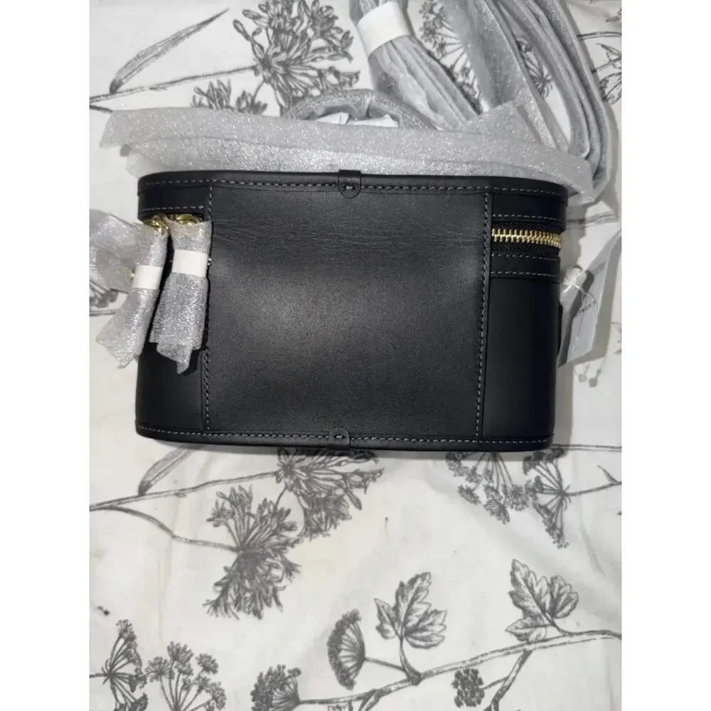 NWT B7-009COACH OriginalsTrail Bag CrossbodyVanityCaseInLeatherGoldBlackCBG93New
